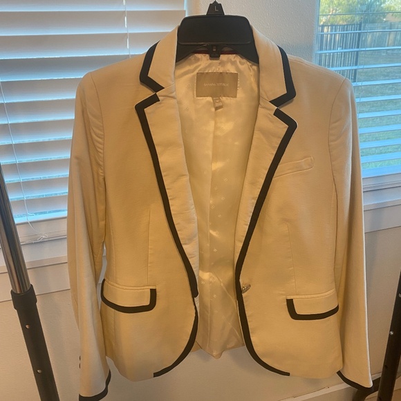 Women’s Banana Republic Blazer. petite, medium. - Picture 1 of 9